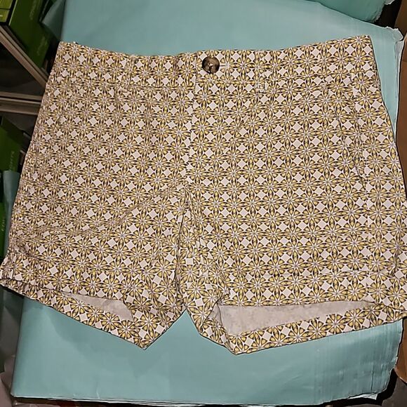 Banana Republic Shorts - Picture 1 of 3